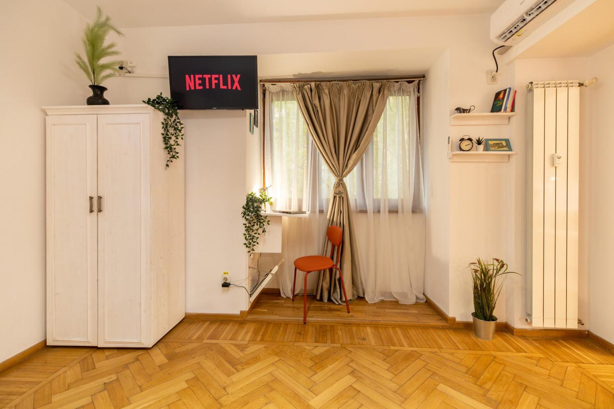 2Br Apartment At Piata Natiunilor Unite: Perfect For City Center Stays Bucharest Exterior photo
