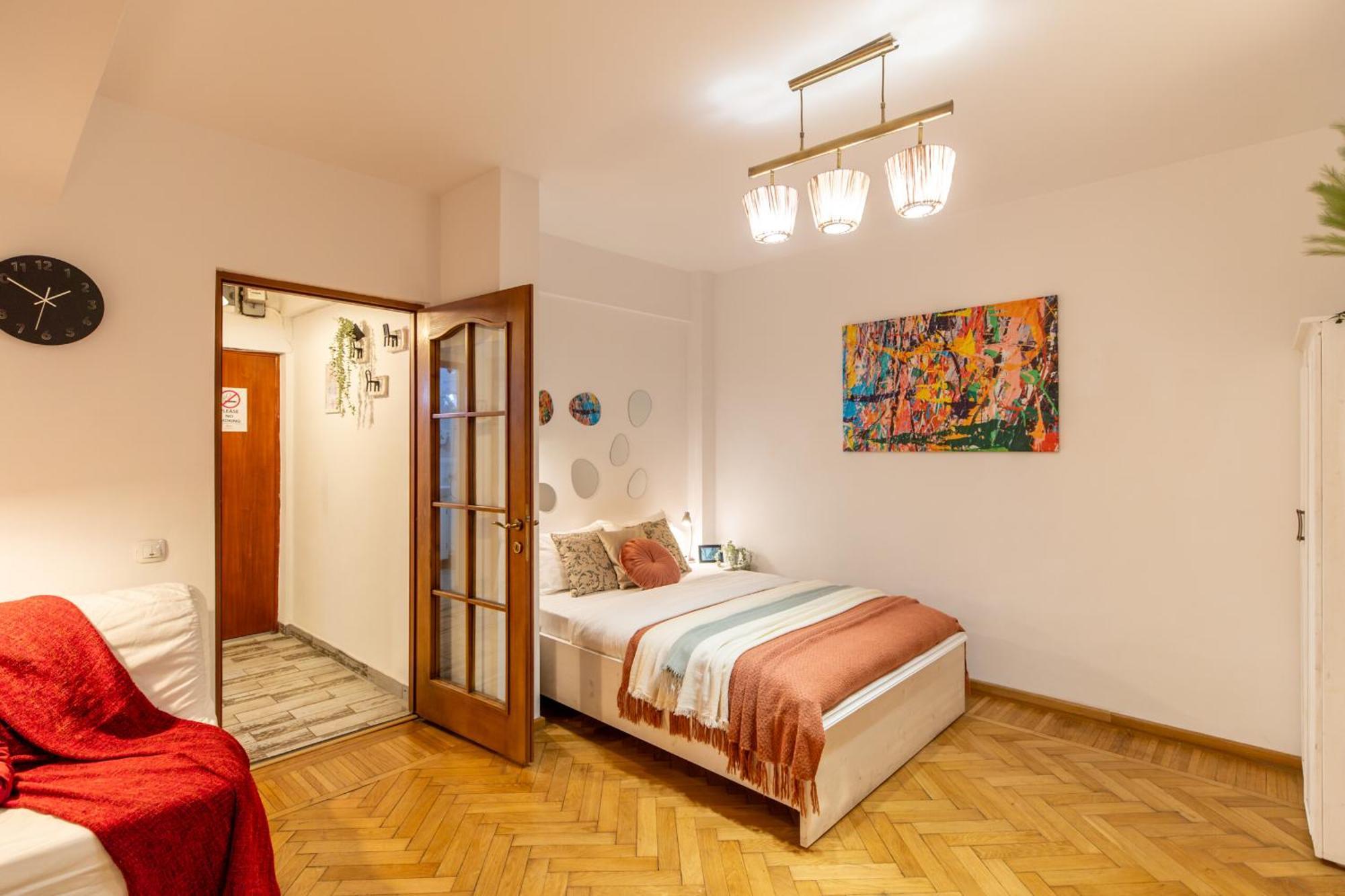 2Br Apartment At Piata Natiunilor Unite: Perfect For City Center Stays Bucharest Exterior photo