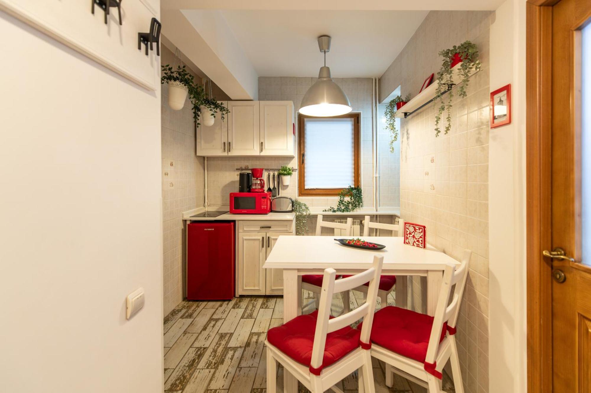 2Br Apartment At Piata Natiunilor Unite: Perfect For City Center Stays Bucharest Exterior photo